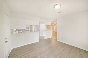 1011 Baltic Ln, Houston, TX 77090 - Photo 7