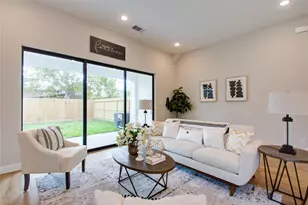 110 E 28th St, Houston, TX 77008 - Photo 23