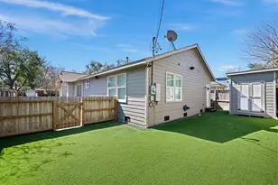 741 E 16th St, Houston, TX 77008 - Photo 31