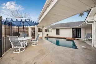 7906 Meadowbriar Ln, Houston, TX 77063 - Photo 33