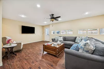 7906 Meadowbriar Lane, Houston, TX 77063 - Photo 31