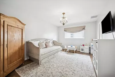 7906 Meadowbriar Lane, Houston, TX 77063 - Photo 27