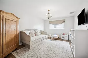 7906 Meadowbriar Ln, Houston, TX 77063 - Photo 27