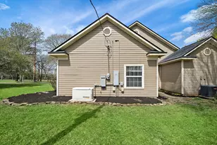 32540 Courtney, Navasota, TX 77868 - Photo 37