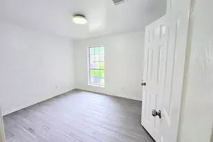 4018 Crystal Lake Circle N, Pearland, TX 77584 - Photo 29