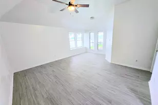 4018 Crystal Lake Circle N, Pearland, TX 77584 - Photo 21