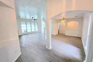 4018 Crystal Lake Circle N, Pearland, TX 77584 - Photo 11