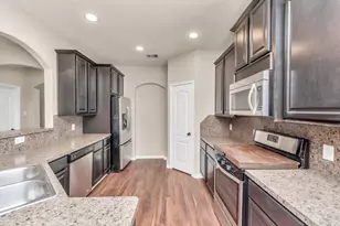 13930 Goodridge Dr, Houston, TX 77048 - Photo 5