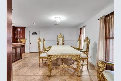 7923 Glenview Drive, Houston, TX 77061 - Photo 9