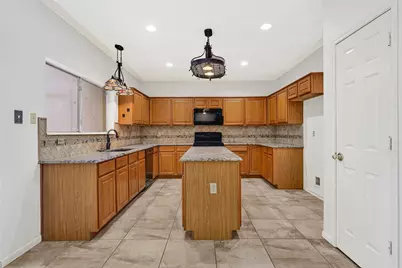 330 Welford Lane, Highlands, TX 77562 - Photo 13