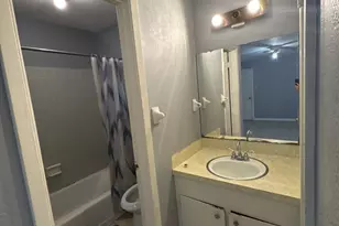 305 N Linden Dr N, Texas City, TX 77591 - Photo 11