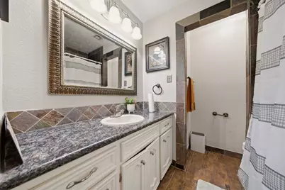 201 Amber Lane, League City, TX 77573 - Photo 23