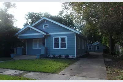 720 E 12th Street, Houston, TX 77008 - Photo 1