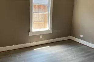 720 E 12th St, Houston, TX 77008 - Photo 9