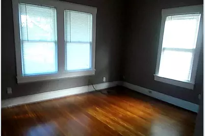 720 E 12th Street, Houston, TX 77008 - Photo 3