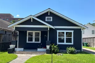 720 E 12th St, Houston, TX 77008 - Photo 1