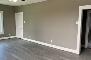 720 E 12th St, Houston, TX 77008 - Photo 5