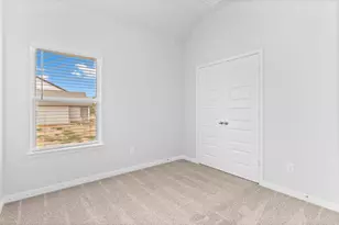 11880 E Gate Dr, Willis, TX 77318 - Photo 7