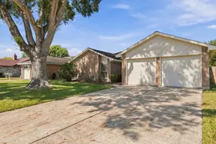 407 Ironbark Dr, Houston, TX 77598 - Photo 3