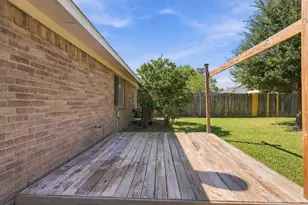 407 Ironbark Dr, Houston, TX 77598 - Photo 37