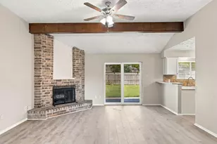 407 Ironbark Dr, Houston, TX 77598 - Photo 5