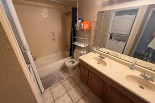 3075 Walnut Bend Ln, Houston, TX 77042 - Photo 5