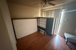 3075 Walnut Bend Ln, Houston, TX 77042 - Photo 3