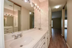 11280 Braes Forest Dr, Houston, TX 77071 - Photo 9