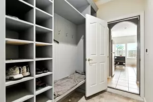 8904 Clovermist Dr, Houston, TX 77064 - Photo 15