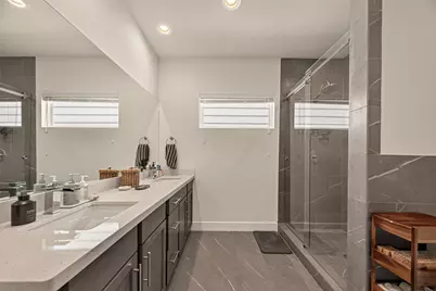 5912 Haring Lane, Houston, TX 77091 - Photo 9