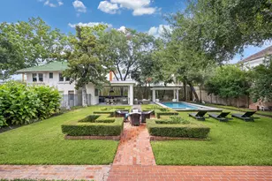 8 Courtlandt Pl, Houston, TX 77006 - Photo 11