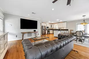 1321 W 21st St, Houston, TX 77008 - Photo 13