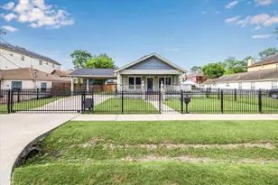 1321 W 21st St, Houston, TX 77008 - Photo 3