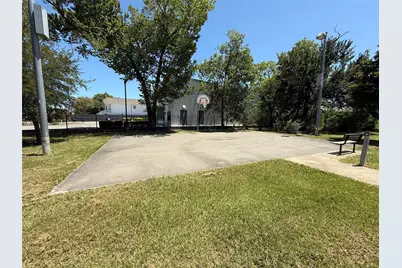 801 W 22nd Street, Houston, TX 77008 - Photo 15
