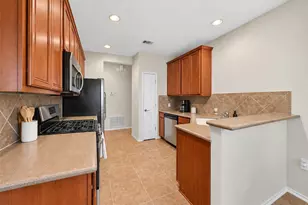 13600 Breton Ridge St, Houston, TX 77070 - Photo 9