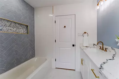 6027 Valkeith Drive, Houston, TX 77096 - Photo 5