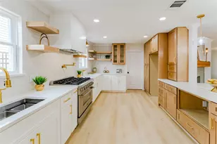 6027 Valkeith Dr, Houston, TX 77096 - Photo 15