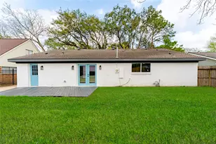 6027 Valkeith Dr, Houston, TX 77096 - Photo 33