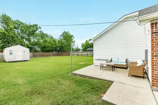 6108 Fox Ridge Dr, Angleton, TX 77515 - Photo 23