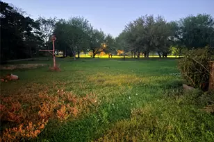 2567 Avenue D, Dickinson, TX 77539 - Photo 1