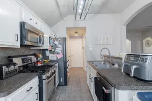 11002 Creekline Meadow Ct, Cypress, TX 77429 - Photo 11