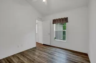 365 County Rd 3371, Cleveland, TX 77327 - Photo 31