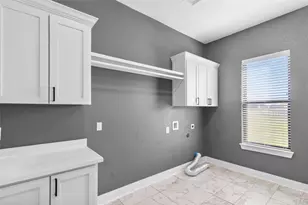 22010 Chenango Lake Dr, Angleton, TX 77515 - Photo 33