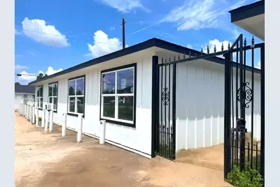 4305 Phlox Street Street #2A, Houston, TX 77051 - Photo 3