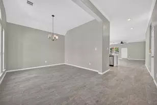 710 Hackberry St, La Marque, TX 77568 - Photo 9