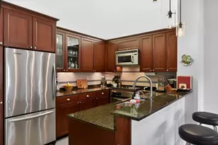 415 Kempner St, Galveston, TX 77550 - Photo 5