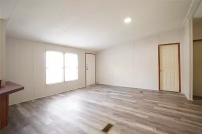 9533 Cypress Drive, Willis, TX 77318 - Photo 5
