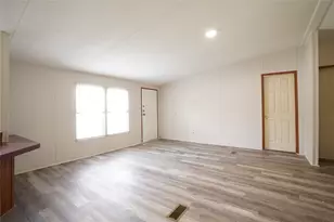 9533 Cypress Dr, Willis, TX 77318 - Photo 5
