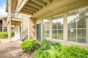 2100 Tanglewilde St, Houston, TX 77063 - Photo 3