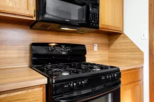 236 Pine Ridge Dr, Cleveland, TX 77327 - Photo 9